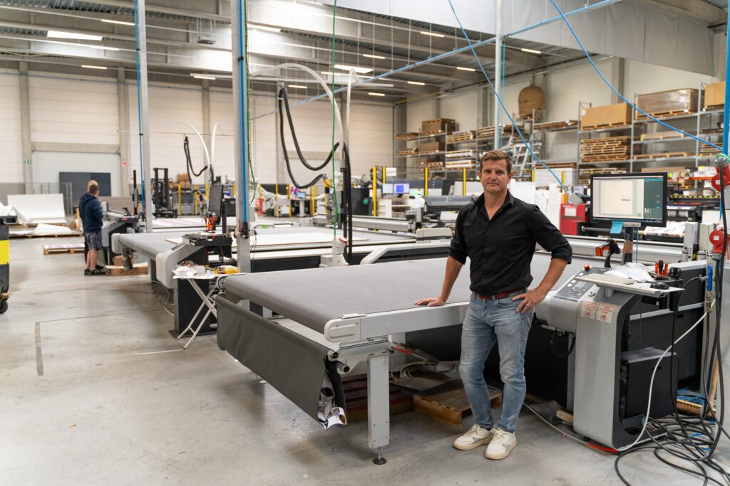 Steven Peck is procesmanager bij 3Motion, waar momenteel vijf Zünd-machines draaien, waaronder de S3 L-1600. “Het grootste voordeel van de Zünd S3 is de flexibiliteit.”