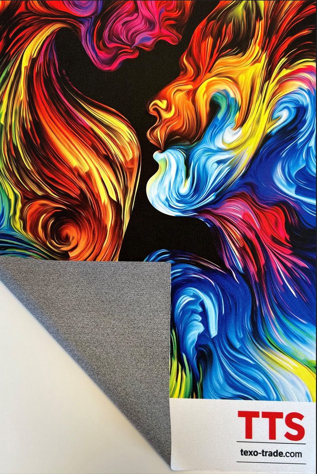 Greyback Mono is 100 procent gemaakt van polyester en heeft geen coating. De grijze achterkant komt van zwart gekleurde garens die zijn meegebreid.