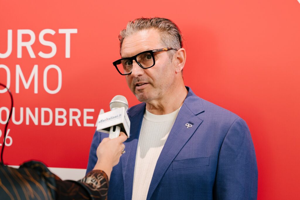 Christoph Gamper, ceo van de Durst Group, bij de lancering van Durst Como.
